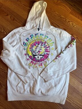 Grateful Dead White Hoodie with Rainbow Tie-Dye Skull Graphic